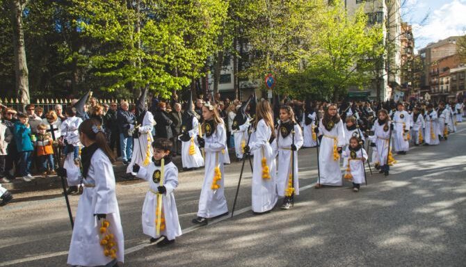 SEGUROS PARA SEMANA  SANTA
